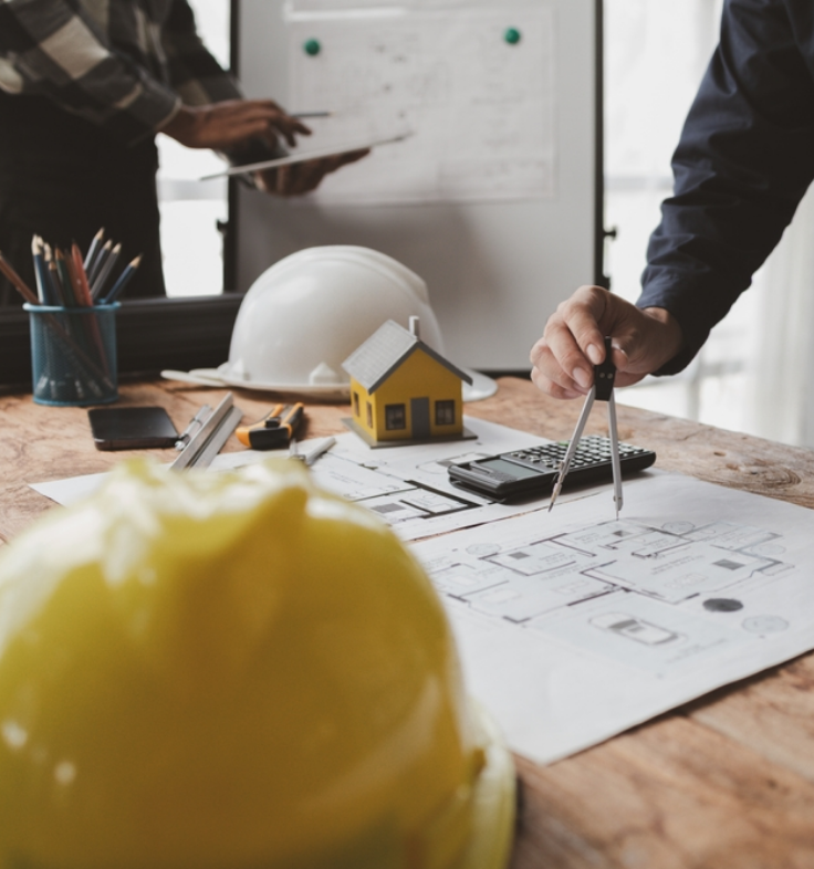 Notre Approche Rigoureuse de la Rénovation Réglementaire et Normative